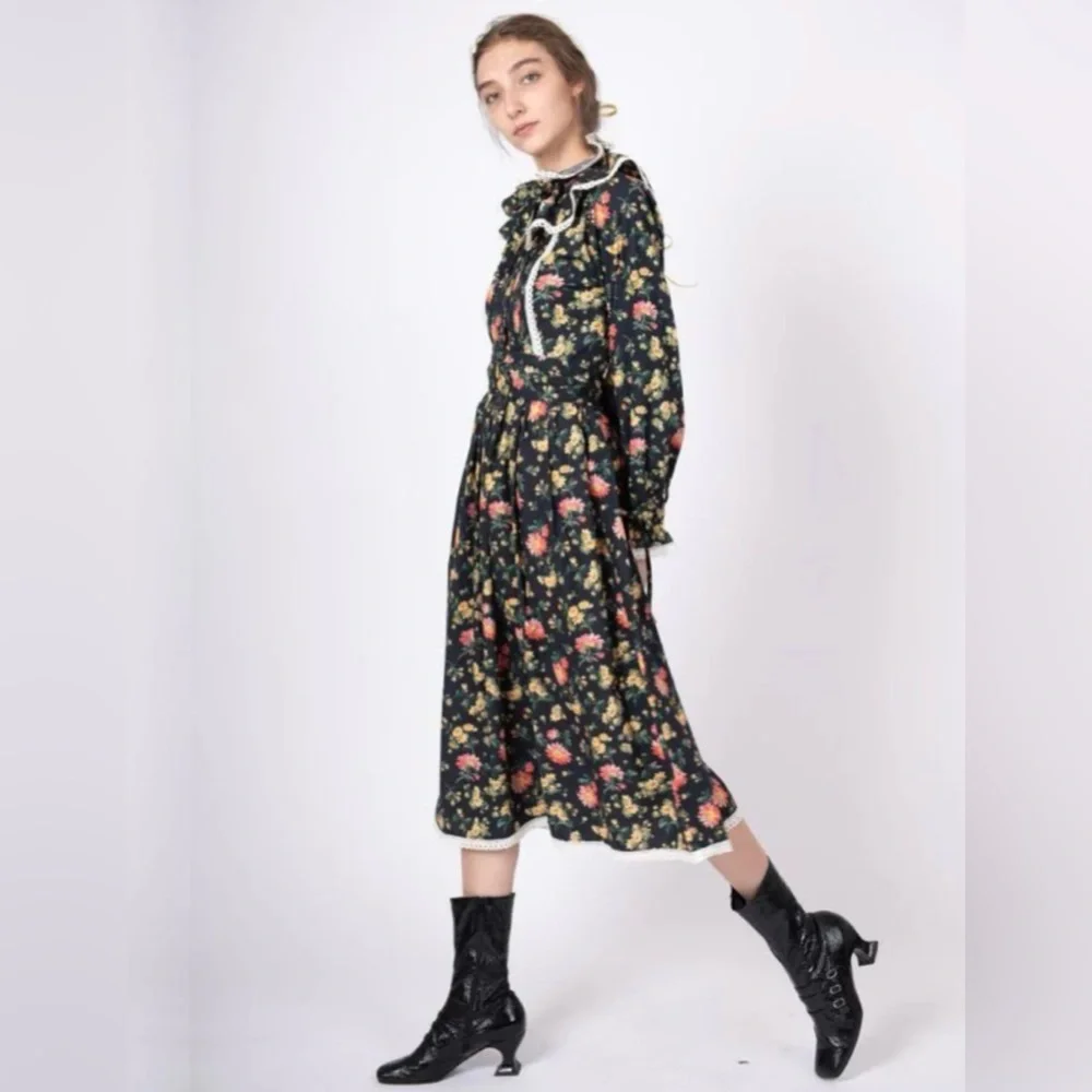 Batsheva x Laura Ashley black floral print dress - Picture 1 of 10